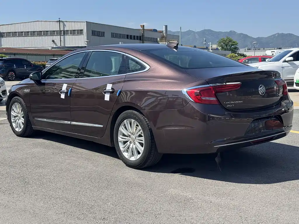 Buick LaCrosse 2017 — фото 4