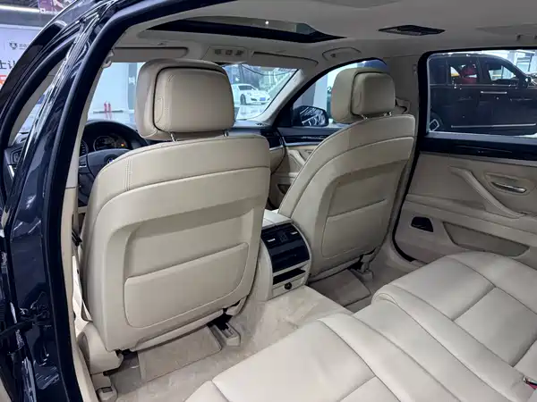 BMW 5 Series 2012
