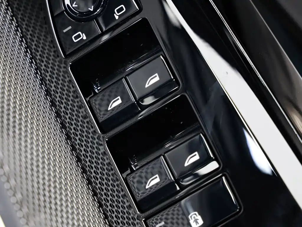 BMW 7 Series 2024 — фото 14