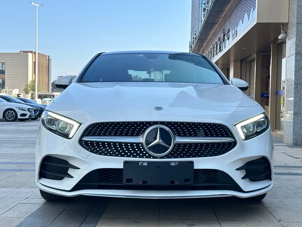 Mercedes-Benz A-Class 2021 — фото 2