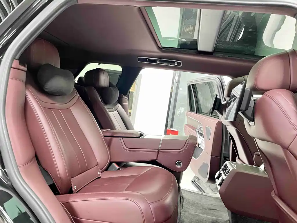 Land Rover Range Rover 2025 — фото 17