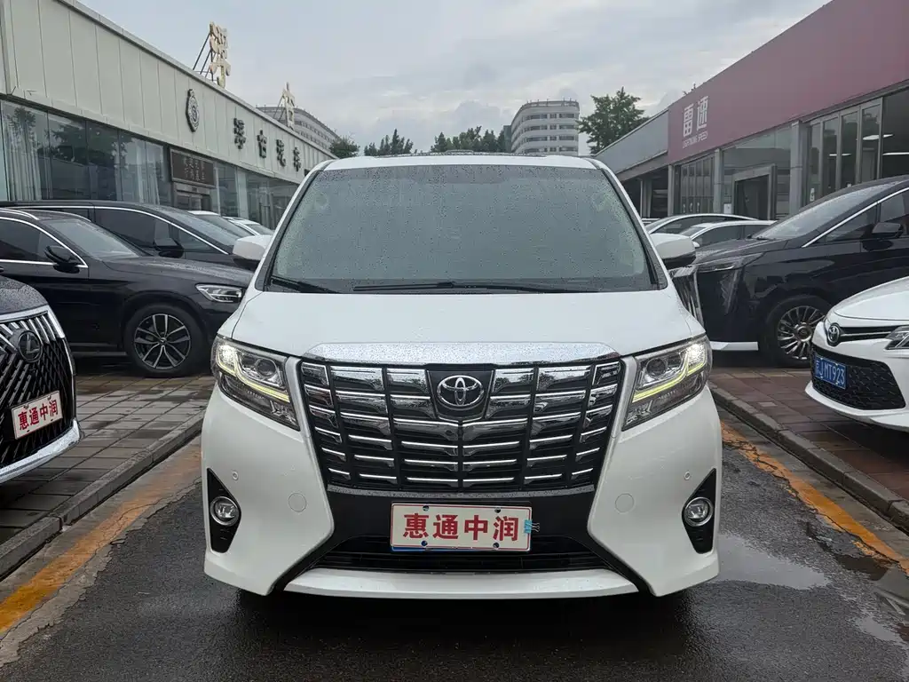 Toyota Alphard 2017 — фото 2