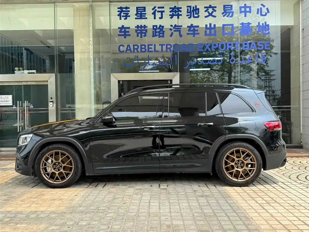 Mercedes-Benz GLB AMG 2022 — фото 19