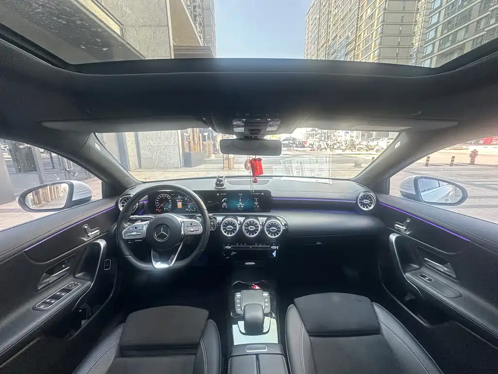 Mercedes-Benz A-Class 2021 — фото 10