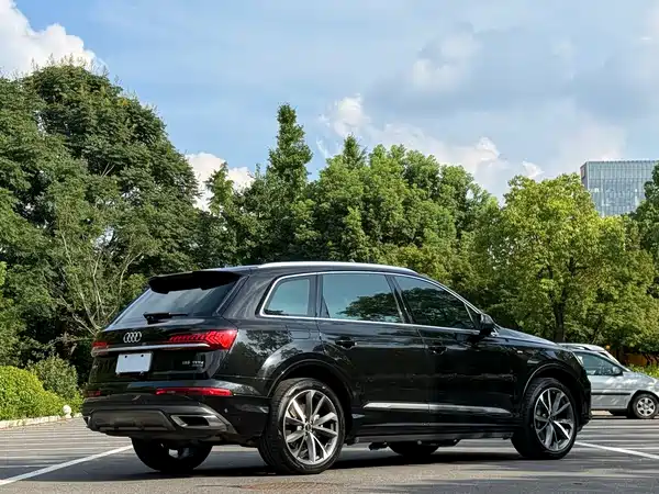 Audi Q7 2023