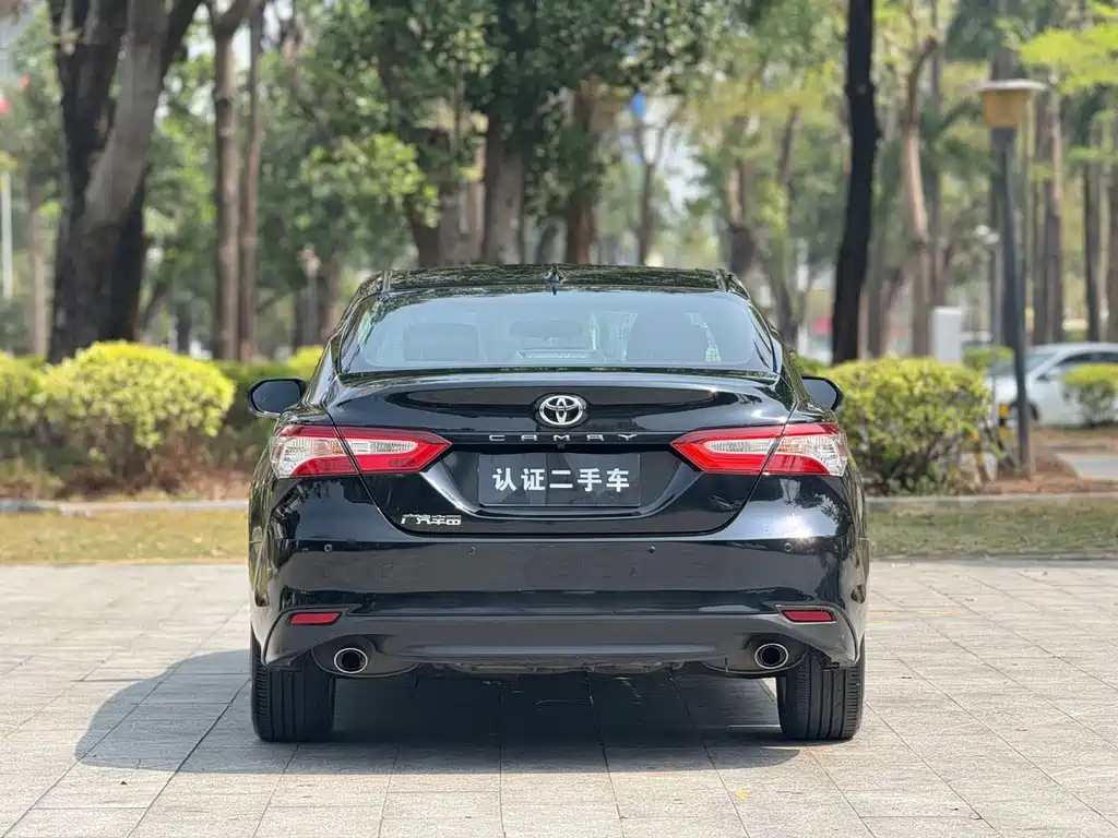 Toyota Camry 2022 — фото 18