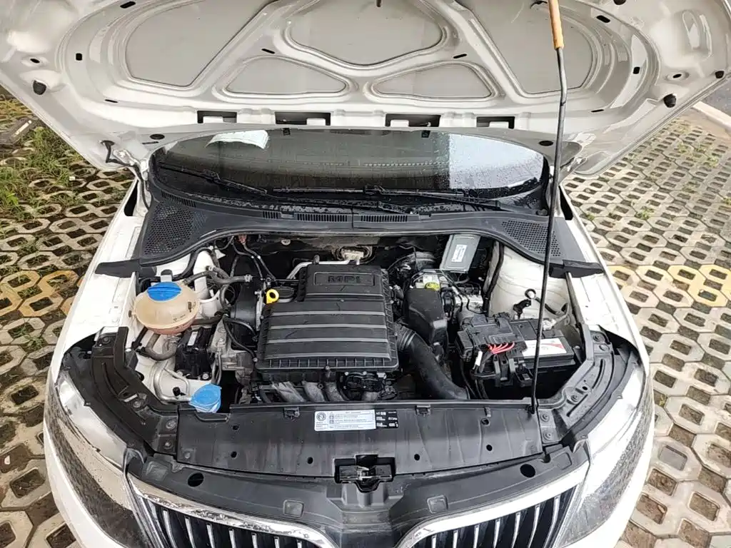 Skoda Rapid 2018 — фото 20