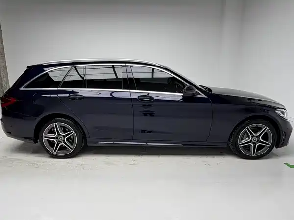 Mercedes-Benz C-Class 2020