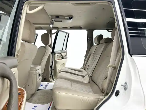Toyota Land Cruiser 2005
