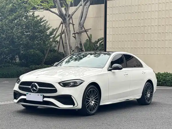 Mercedes-Benz C-Class 2024