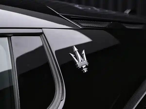 Maserati MC20 2023