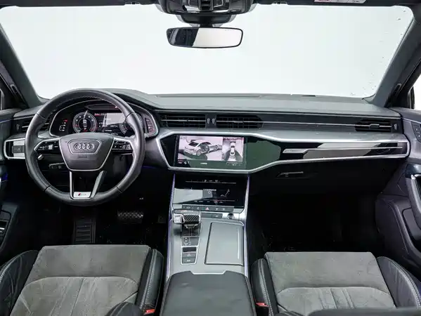 Audi A6L 2021