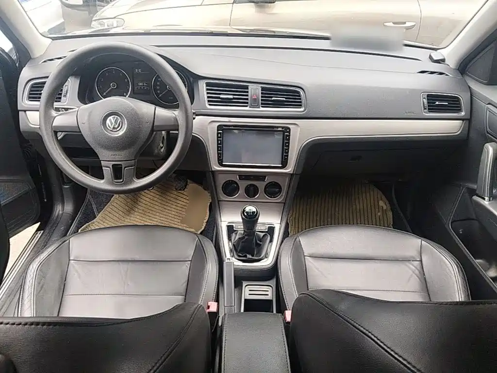 Volkswagen Lavida 2015 — фото 10