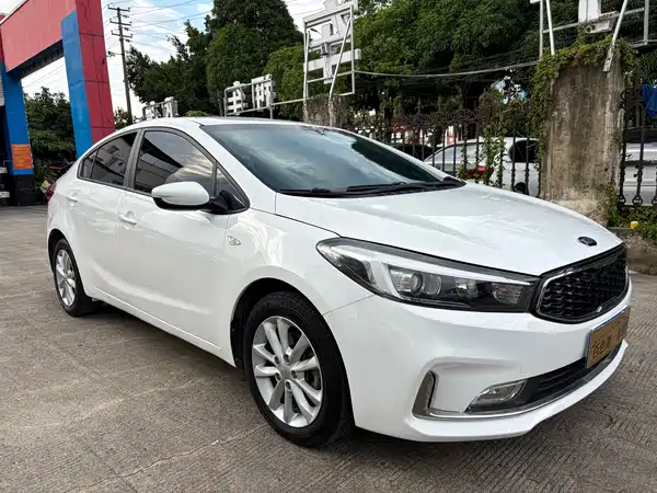 Kia K3 2016