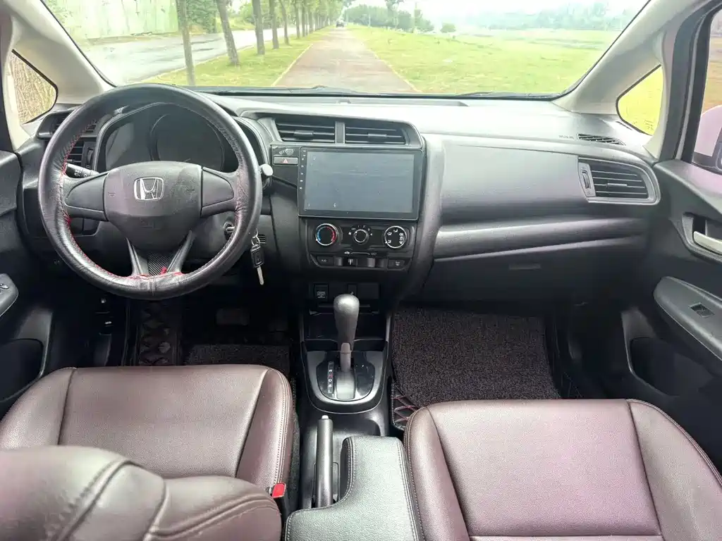Honda Fit 2019 — фото 9