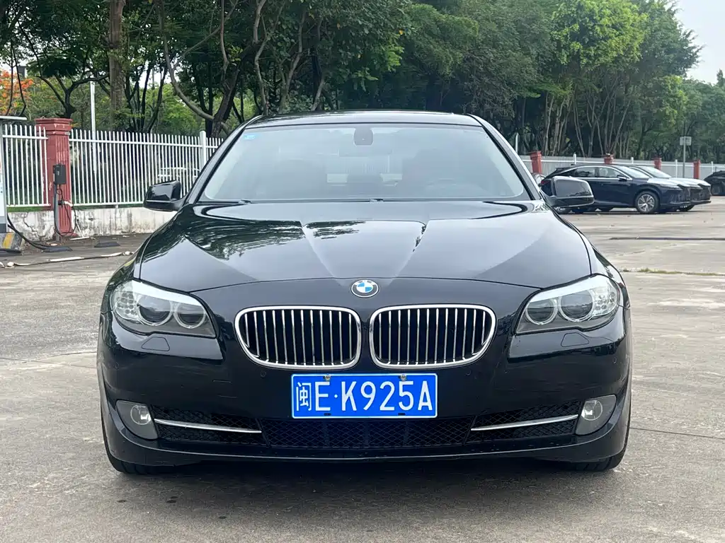 BMW 5 Series 2012 — фото 2
