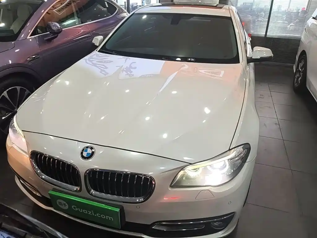 BMW 5 Series 2015 — фото 3