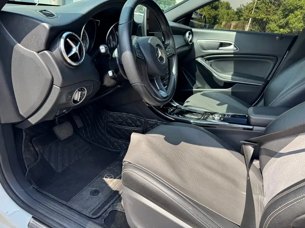 Mercedes-Benz CLA 2016 — фото 4