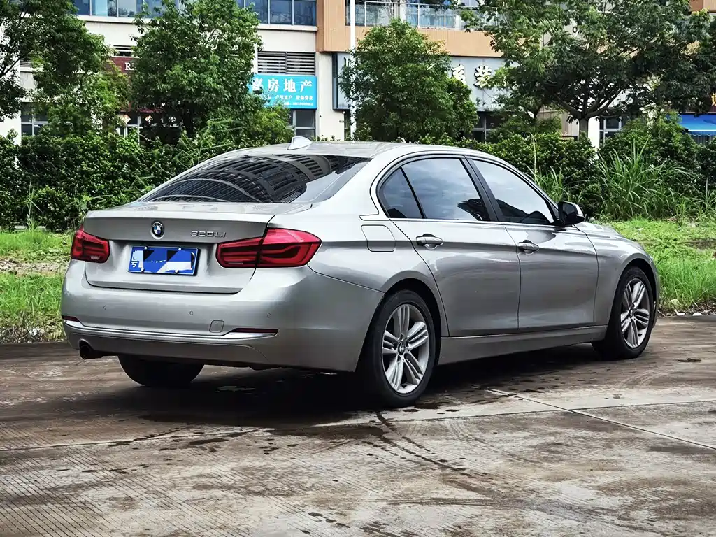 BMW 3 Series 2016
