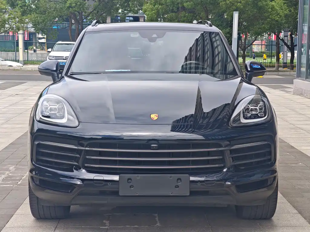 Porsche Cayenne Hybrid 2023 — фото 2