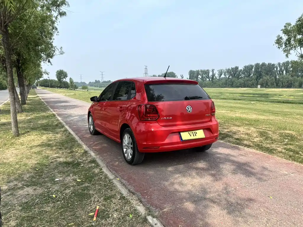 Volkswagen Polo 2015