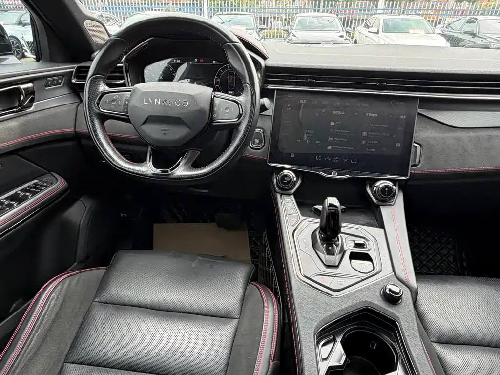 Lynk & Co 05 2020 — фото 13