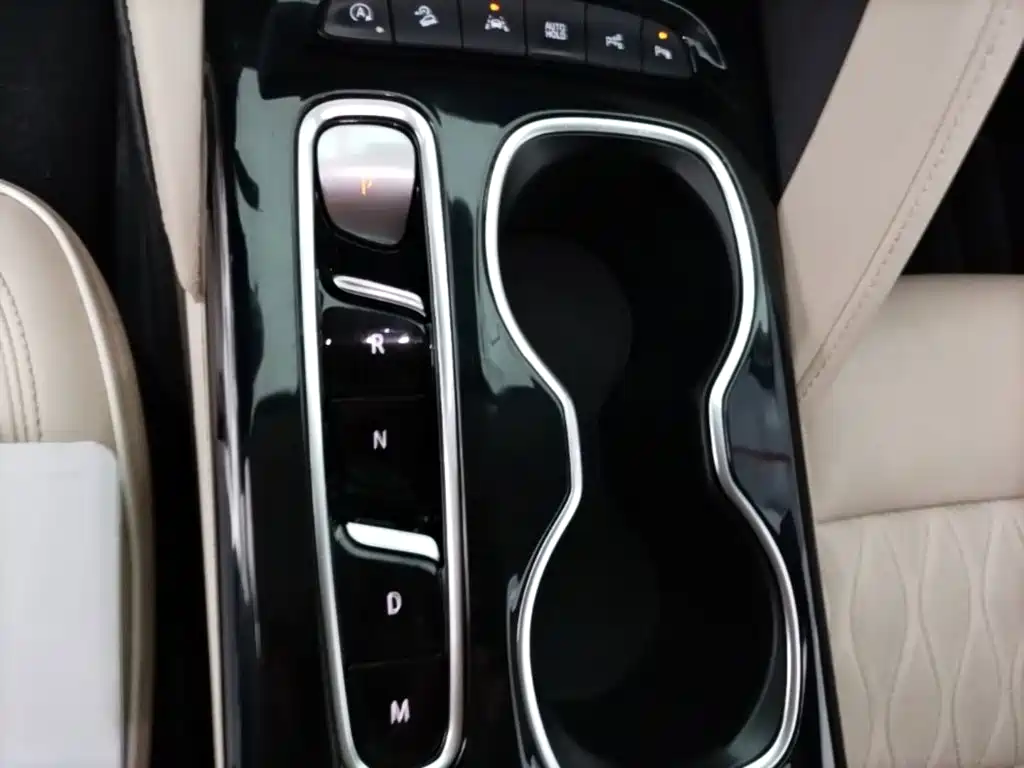Buick Envision Plus 2021 — фото 14