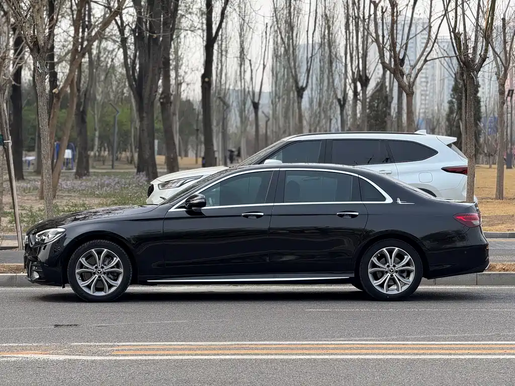 Mercedes-Benz E-Class 2021 — фото 3