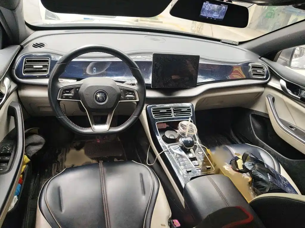 BYD Qin PLUS 2022 — фото 13
