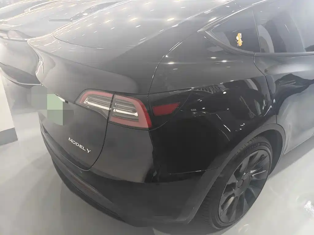 Tesla Model Y 2022 — фото 22