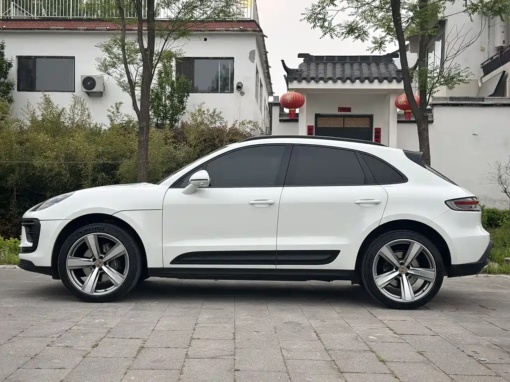 Porsche Macan 2022 — фото 10