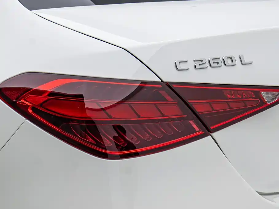 Mercedes-Benz C-Class 2023 — фото 25
