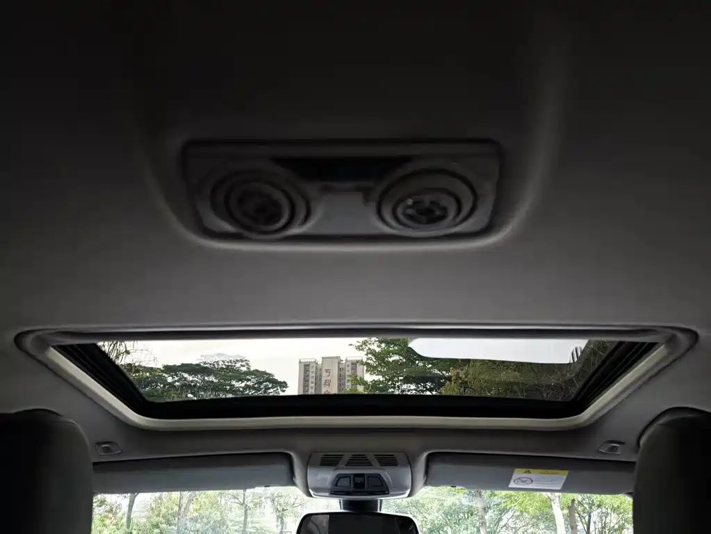 BMW 3 Series 2017 — фото 14
