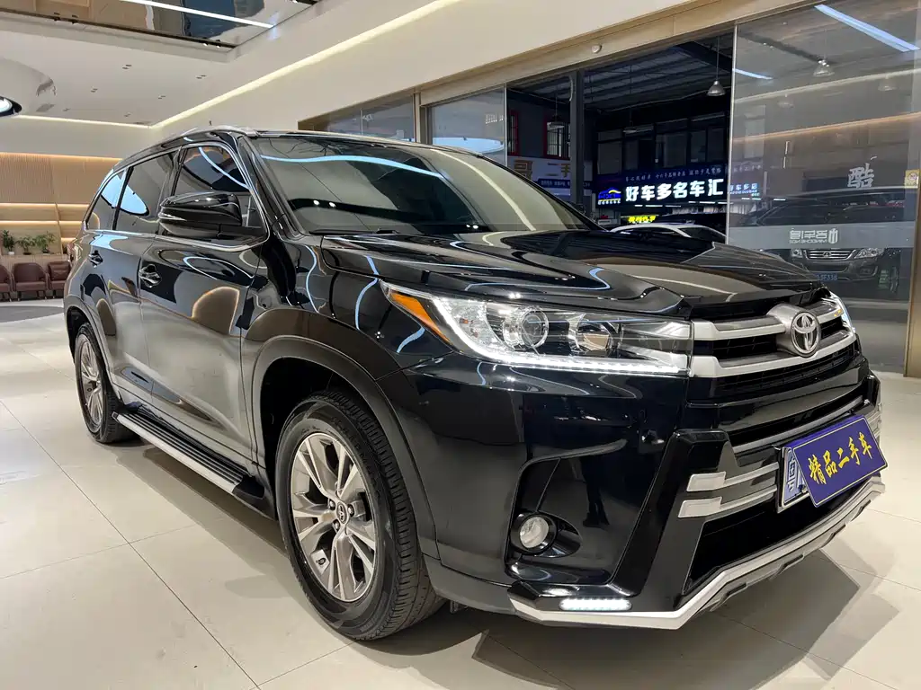 Toyota Highlander 2020 — фото 3