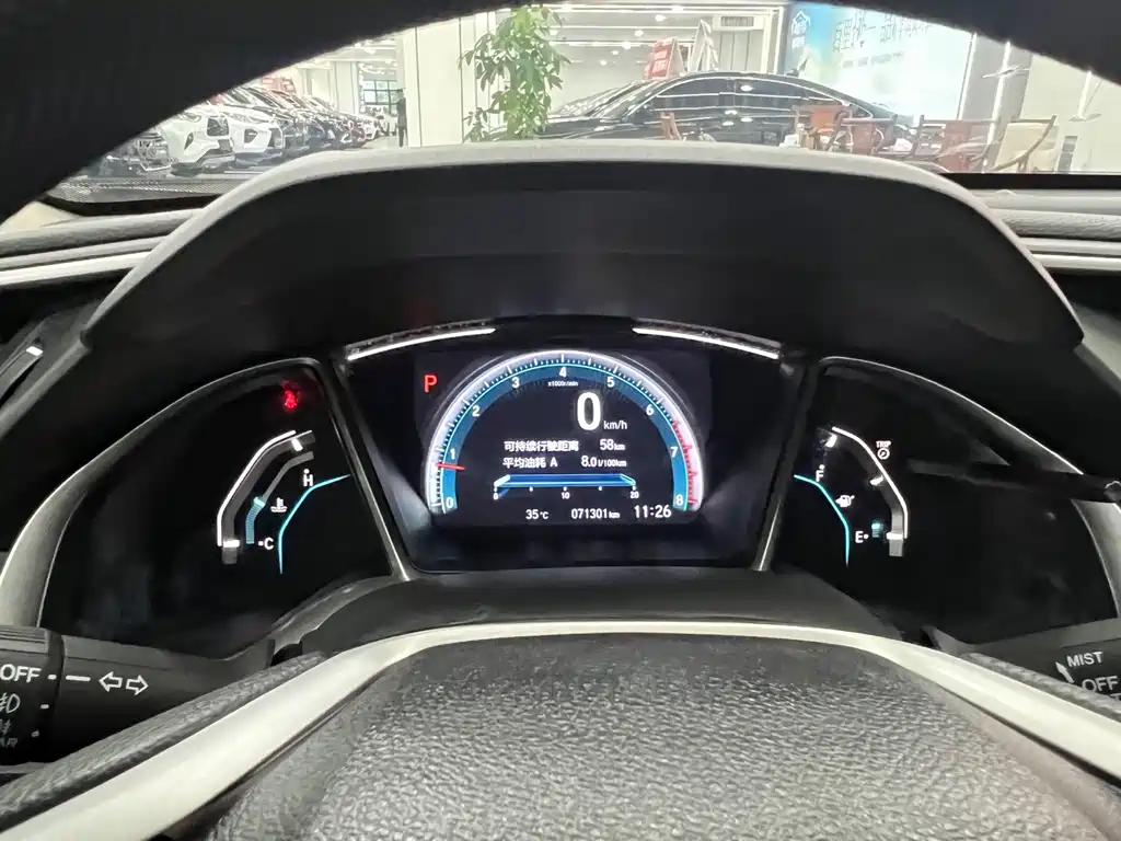 Honda Civic 2018 — фото 17