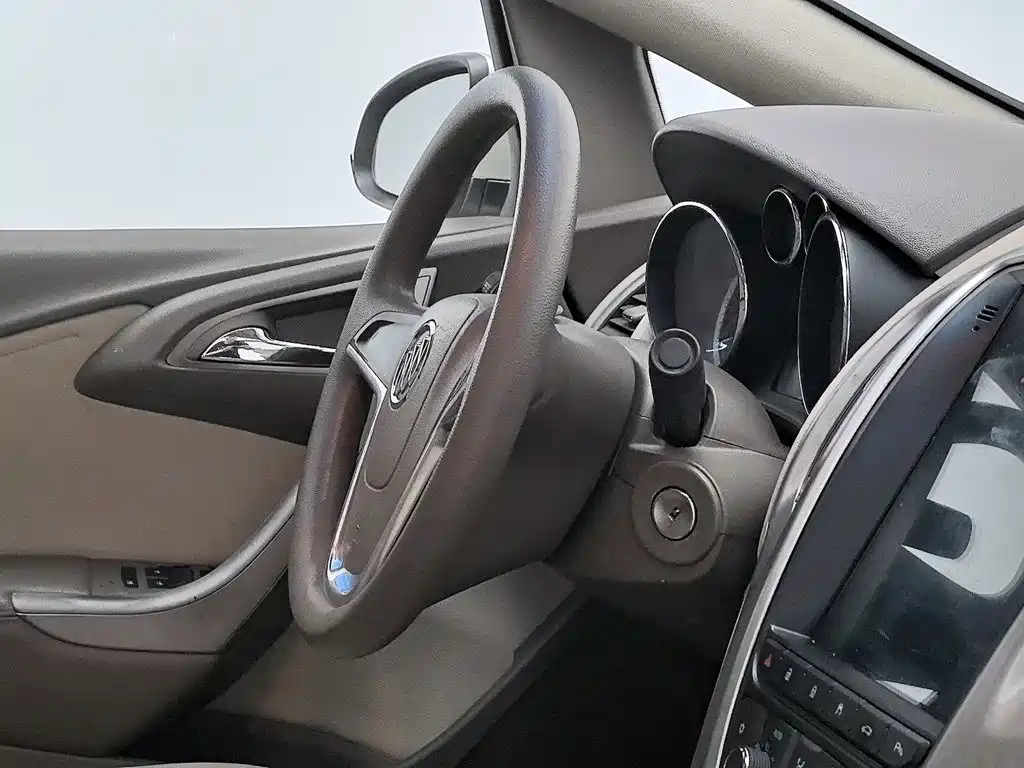 Buick Excelle GT 2014 — фото 22