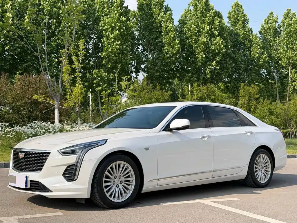 Cadillac CT6 2019 — фото 1