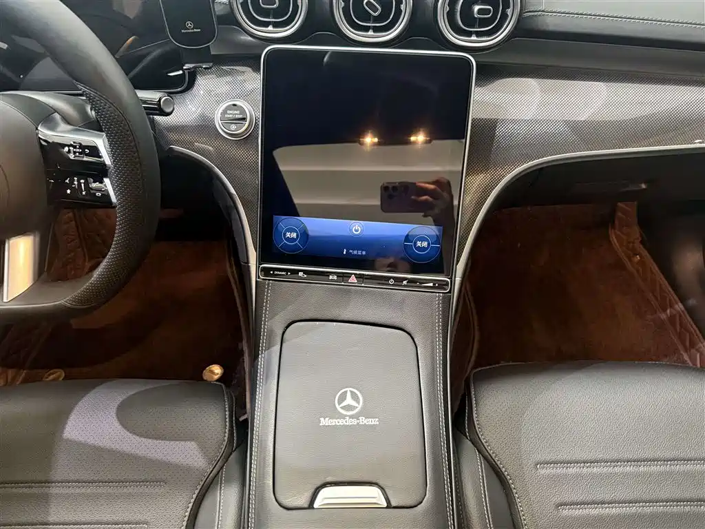 Mercedes-Benz C-Class 2025 — фото 19