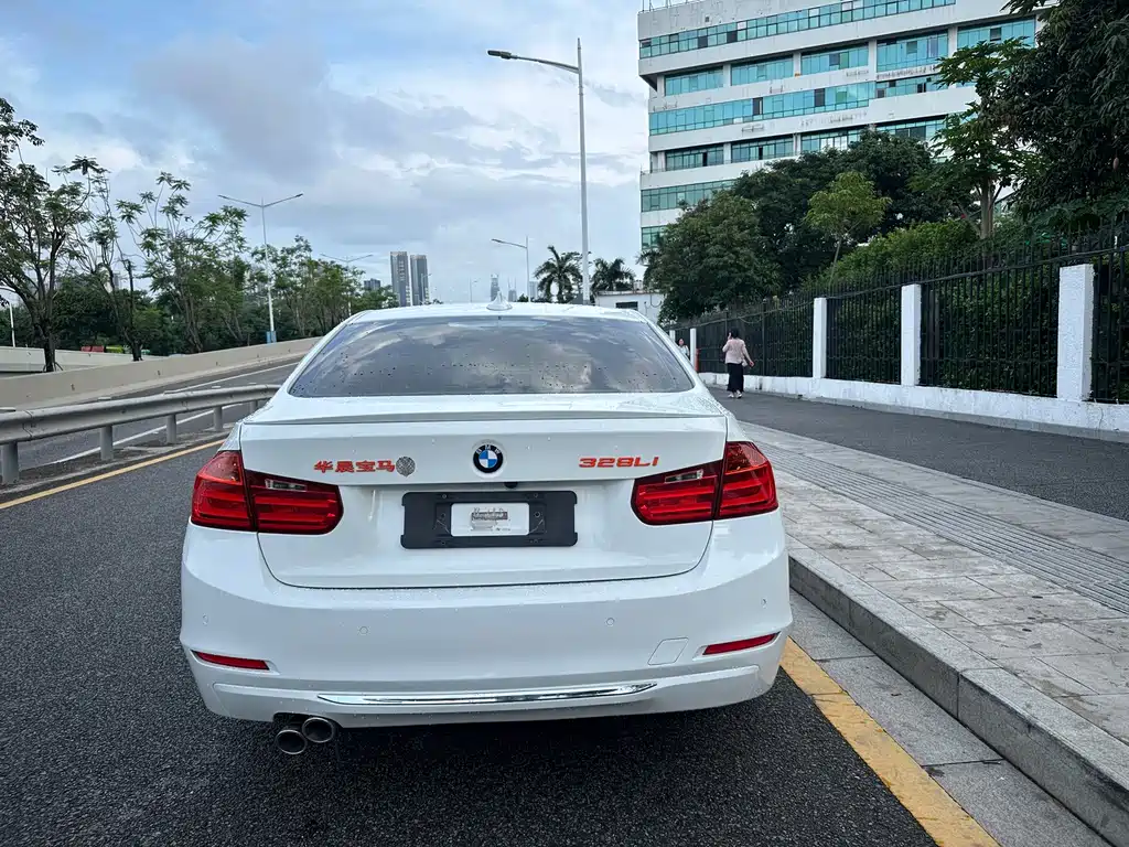 BMW 3 Series 2013 — фото 13