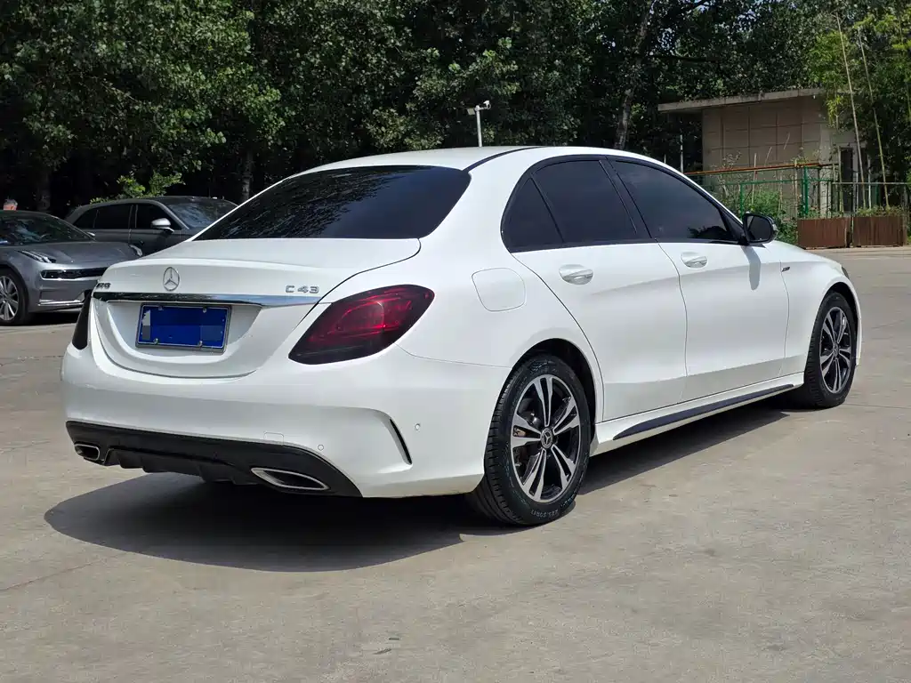 Mercedes-Benz C-Class 2019