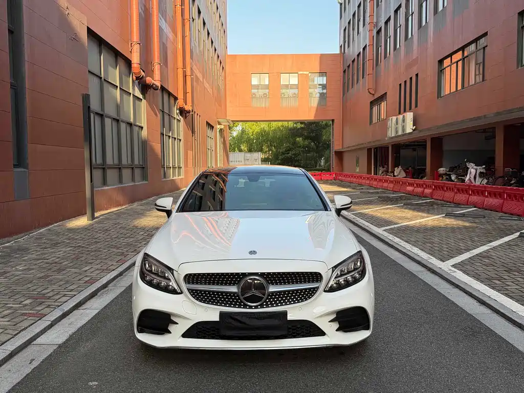 Mercedes-Benz C-Class 2018