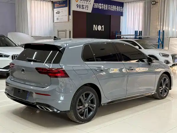 Volkswagen Golf 2022