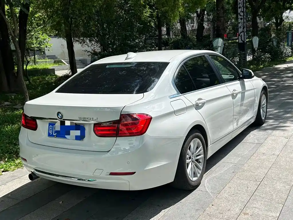 BMW 3 Series 2015