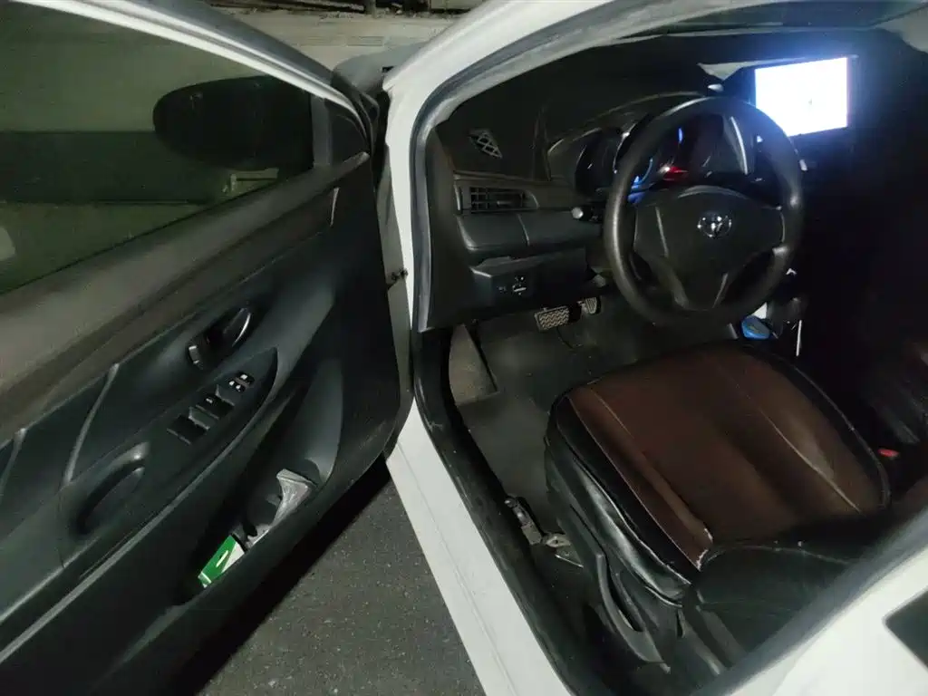 Toyota Vios 2016 — фото 14
