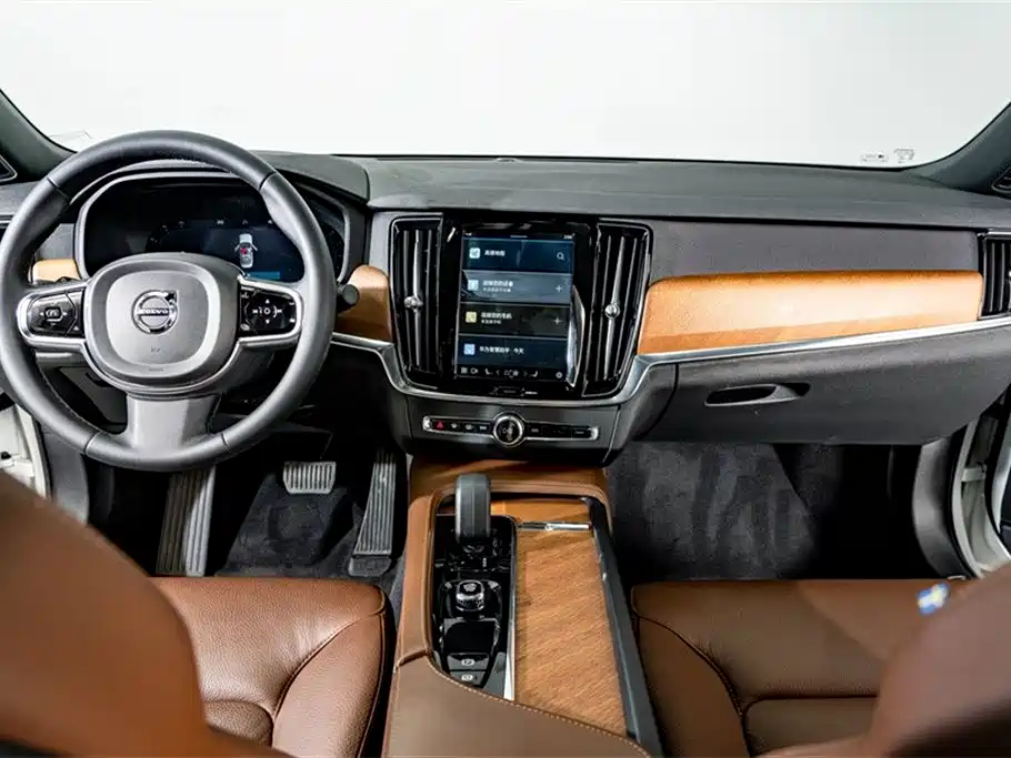 Volvo S90 2022 — фото 13