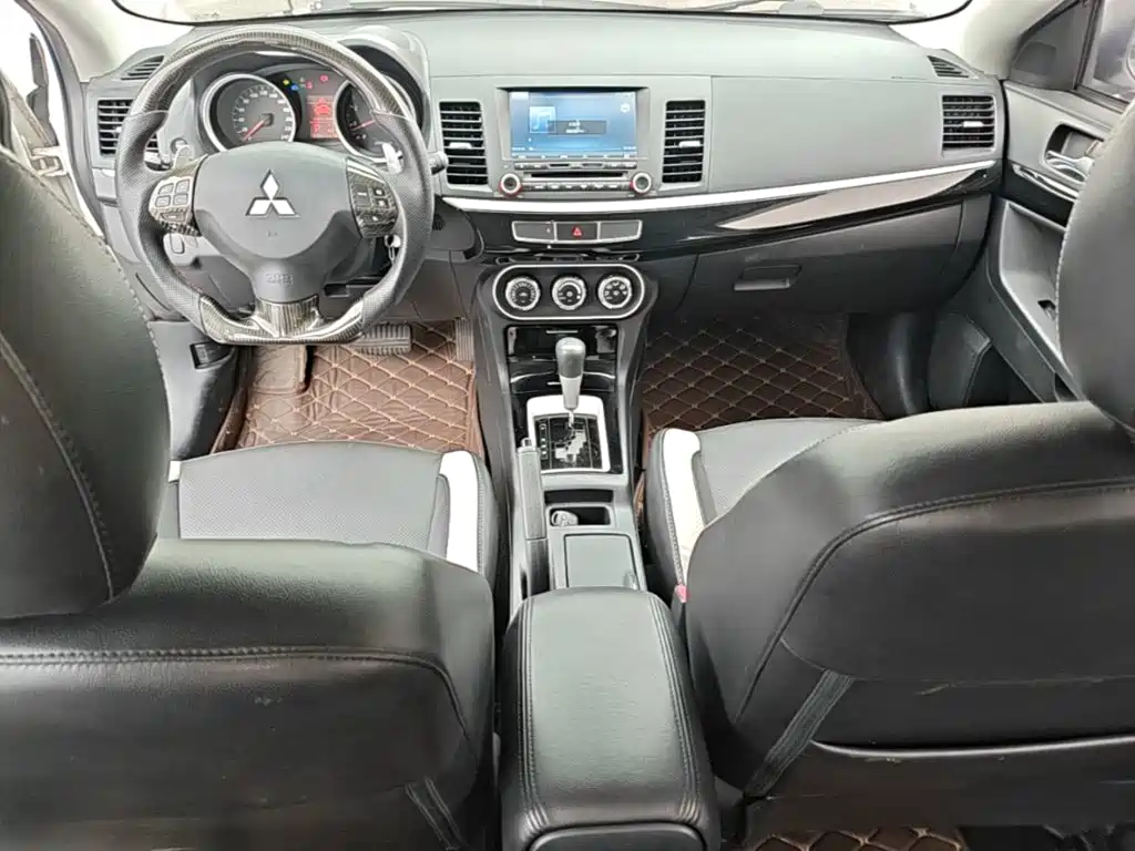 Mitsubishi Lancer EX 2018 — фото 10