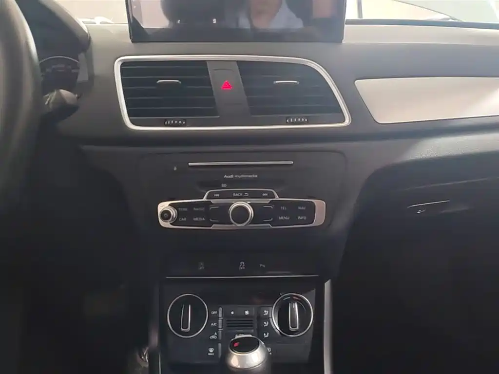 Audi Q3 2018 — фото 13