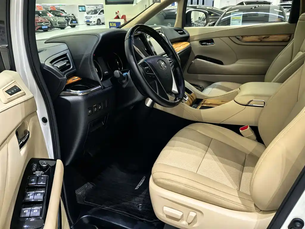 Toyota Alphard 2019 — фото 5
