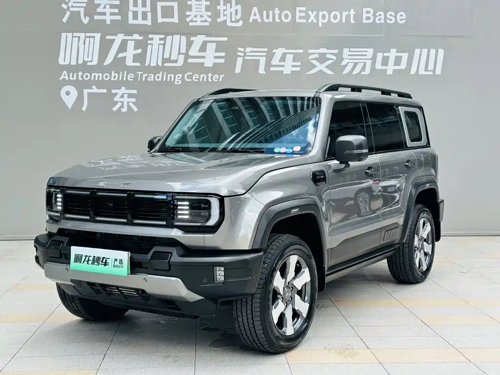 BAIC BJ40 Extended Range 2025 — фото 17