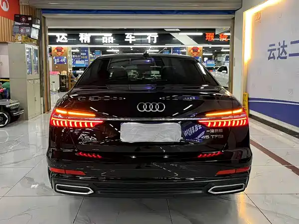 Audi A6L 2022